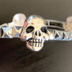 Wantable 4 Skull Stretchy Bracelet